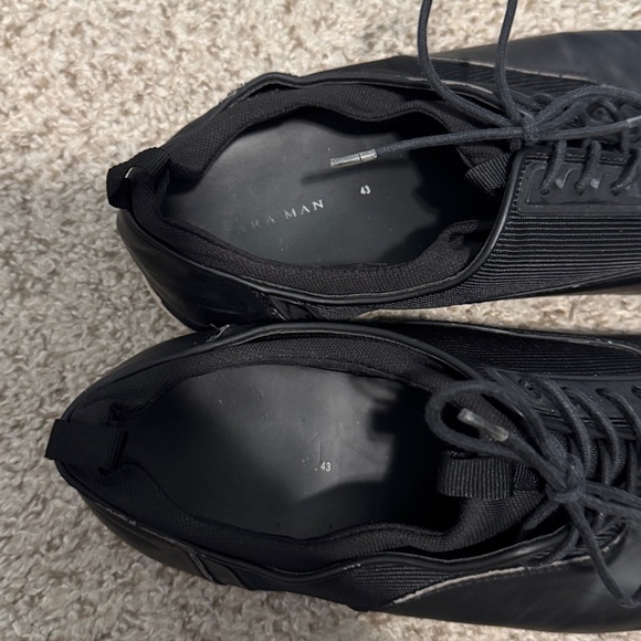 Zara Man Black Derby Shoes - Picture 2 of 3